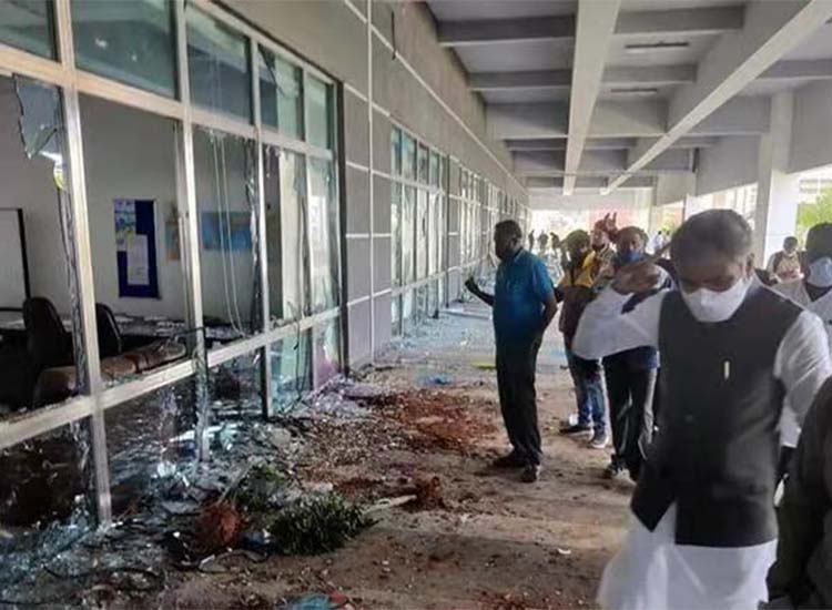 印度工廠被暴力打砸，數(shù)千部iphone被盜，臺企損失上千萬【潤康】輥皮廠家對此事看法?